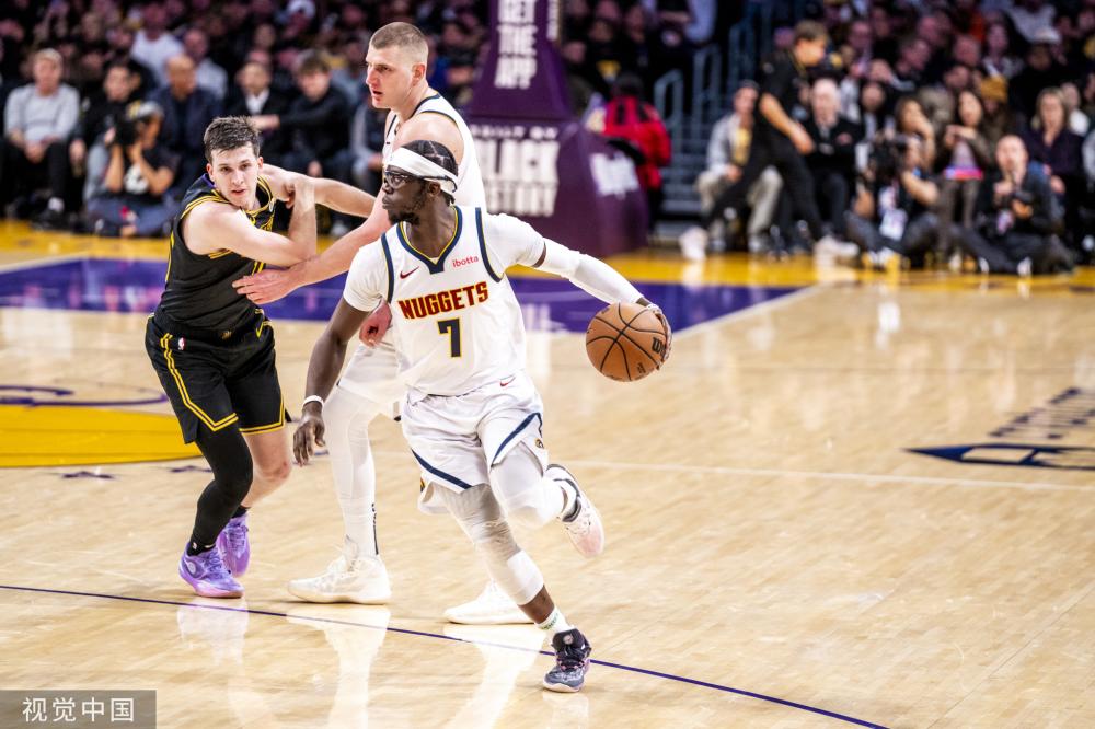 的年轻球星 的年轻球星